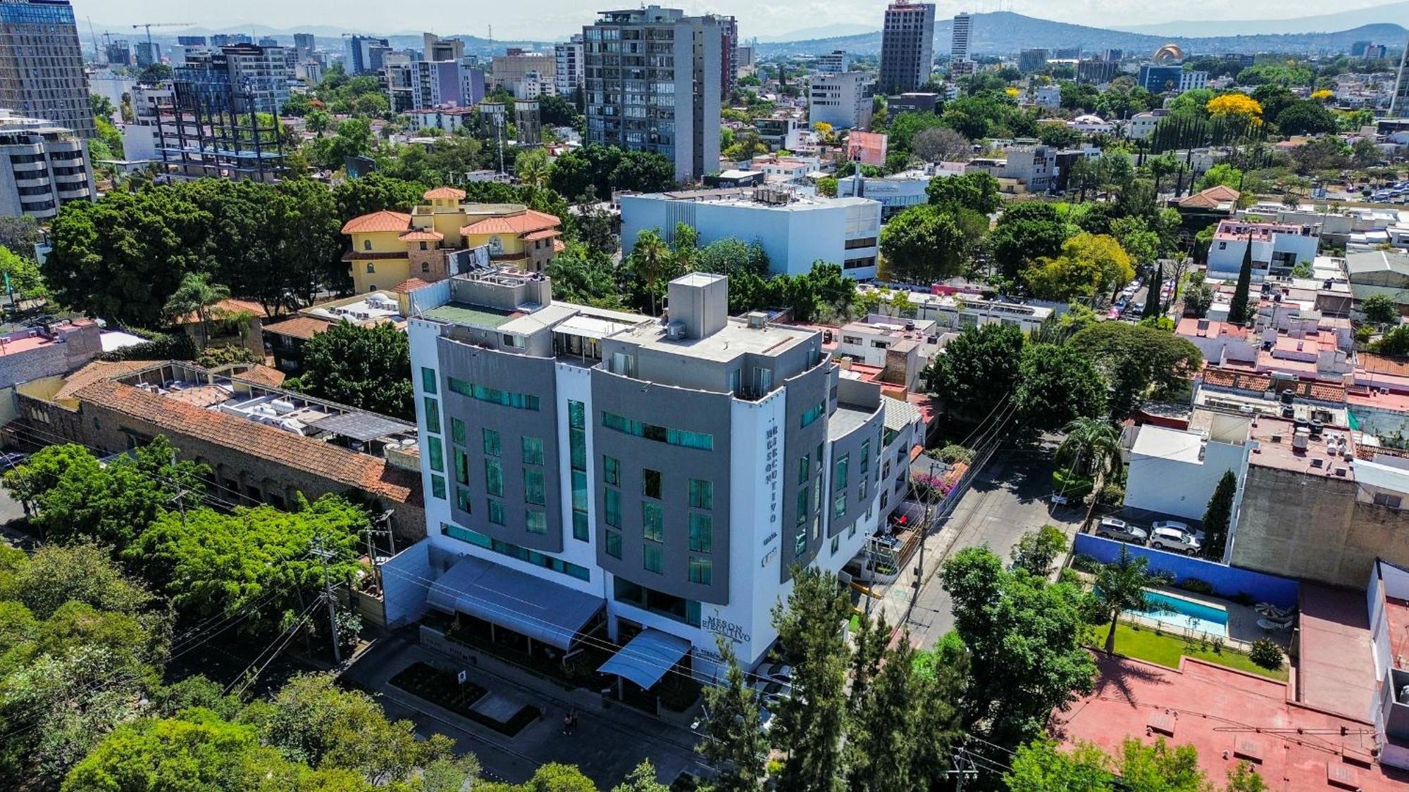 מלון Meson Ejecutivo Guadalajara Minerva - Av Mexico מראה חיצוני תמונה